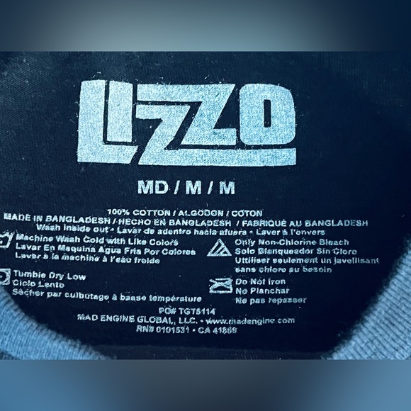 LIZZO TEE SIZE MEDIUM Black T-Shirt with Lizzo Graphic - Picture 3 of 8